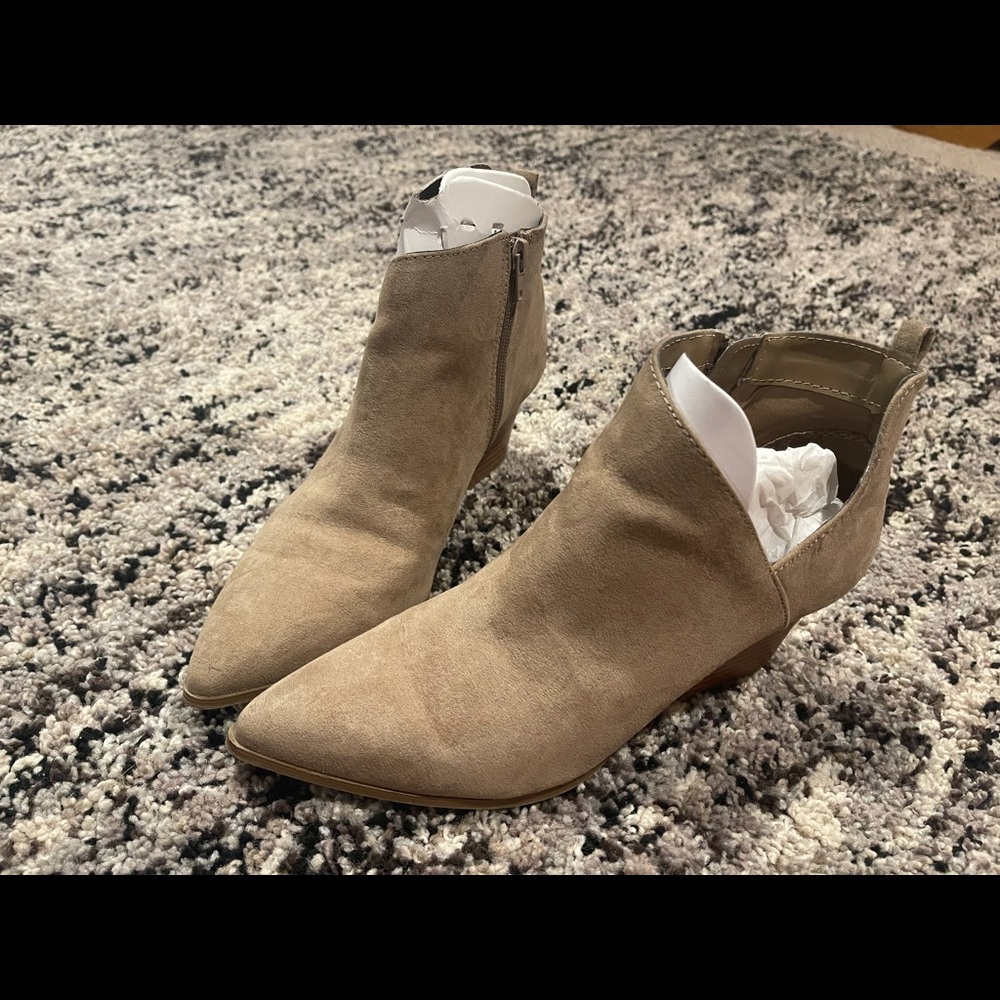 Taupe suede Cupid boots